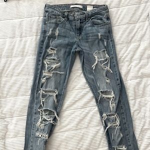 Eunina Mia mid rise relaxed skinny distressed jeans size 3